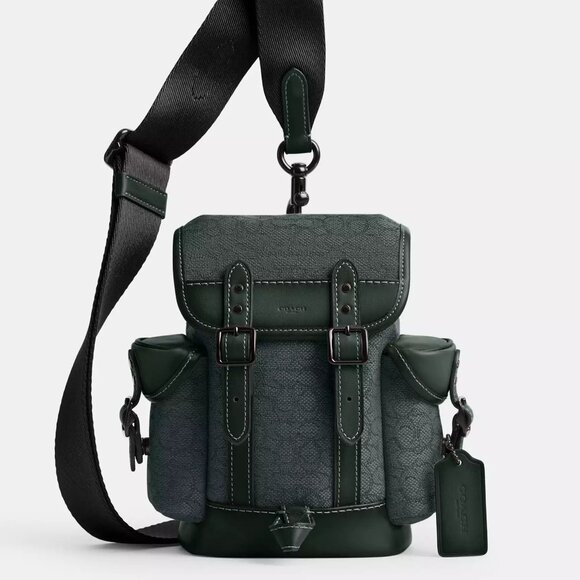 🥰 Coach Hitch Backpack 13 In Micro Signature Jacquard - Picture 1 of 12